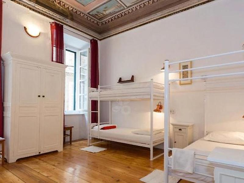 A0203CC8F989CD33A2704FB6A3841BE1