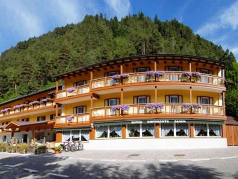 17ACA006045719A9E1915A971BEB8BDE