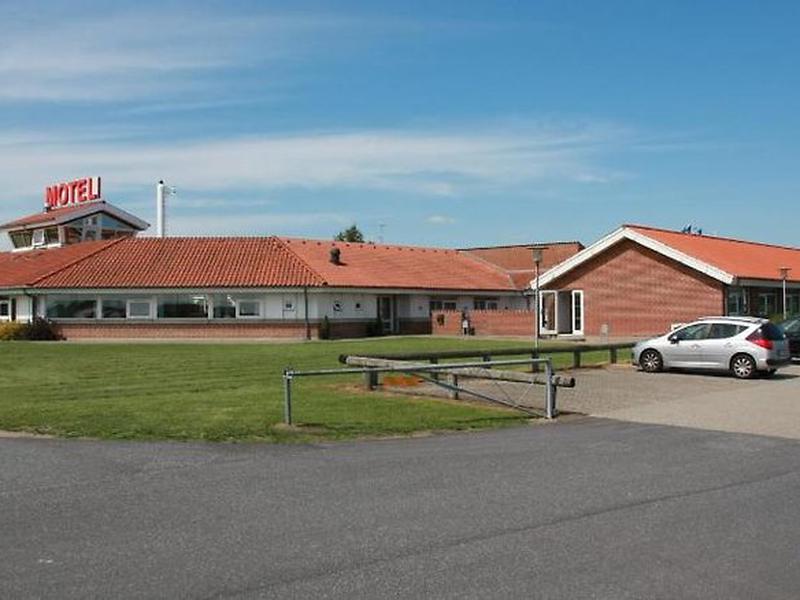 753C1A0EC1B01A6EF2439D6AEA041321