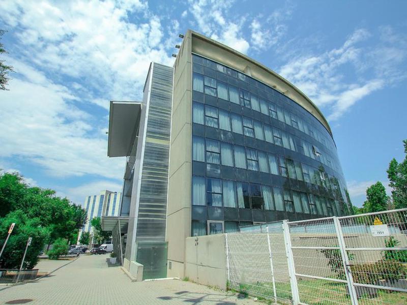 28F5E4F66AF2BA9162501DCDFE068F53