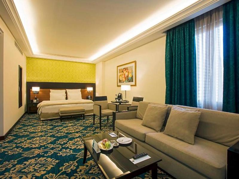 B7AF40074106C7AC36DA99E477AF1D32