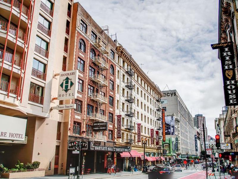 38EAF2748EB7BAFCA9B5BA11BC17CC75