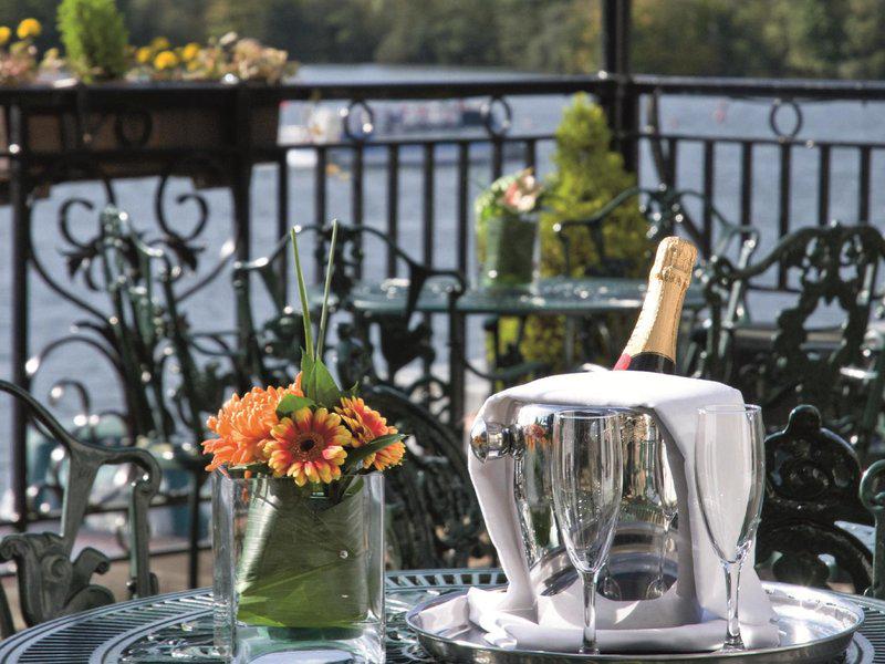 E963ABD2D34E7ED044B4E96BEF928D67