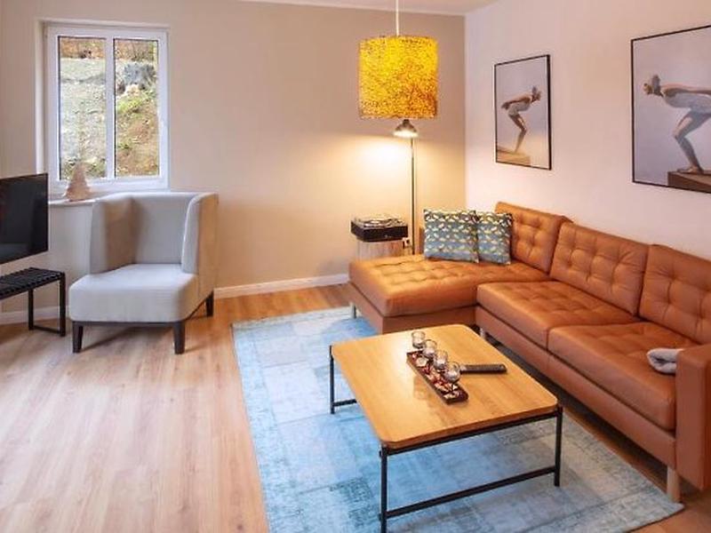 3B04F45932030A6F31463C8F3F8E78A0