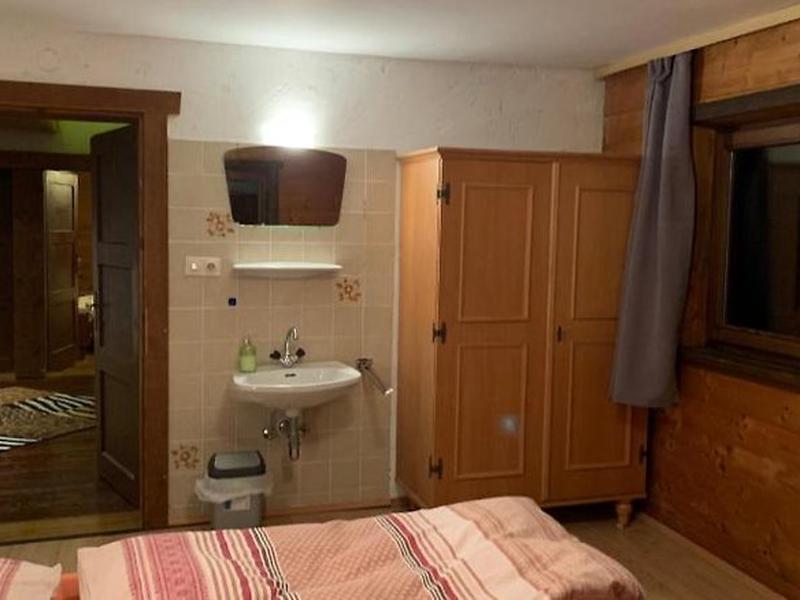 BDCBB1ABF3F41F6D59E7FA9C8A9495D6