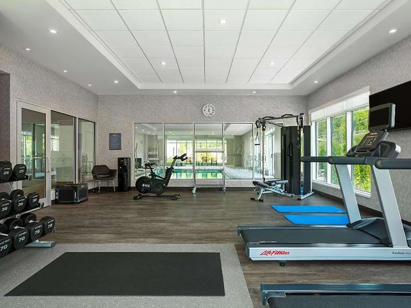 818F2AD56D4B9C4BAF4B5895EFF18906