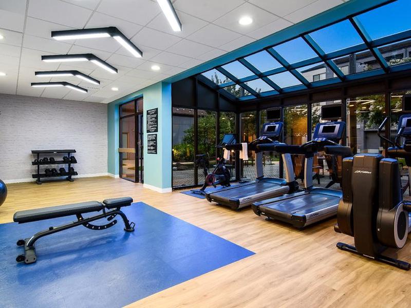 D2121E3E442DFFFBC63DFD0E0EB1FA99