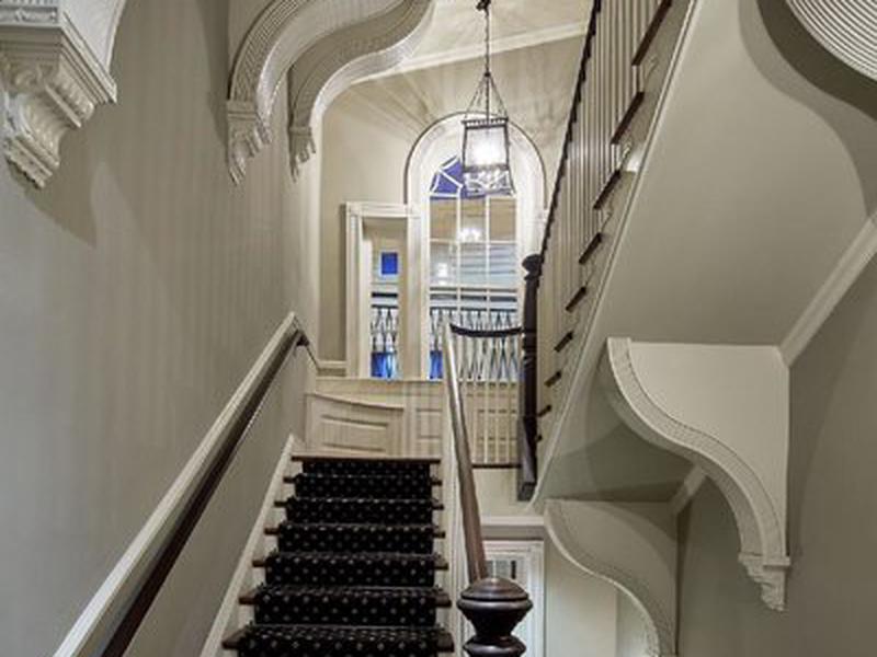 5FA1A78BF2F47EA57AE173366BD64932