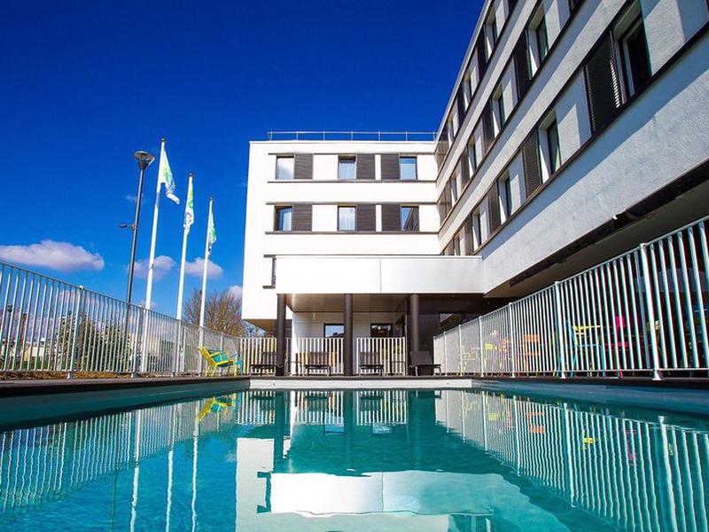 A440A26105B640F8820D1D98D0F04875