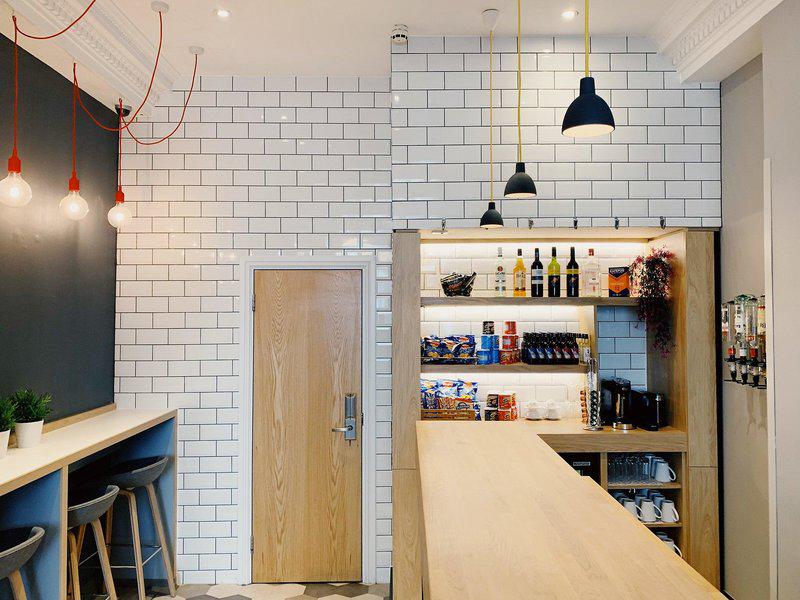 84855E96089F2646287042D40258482E