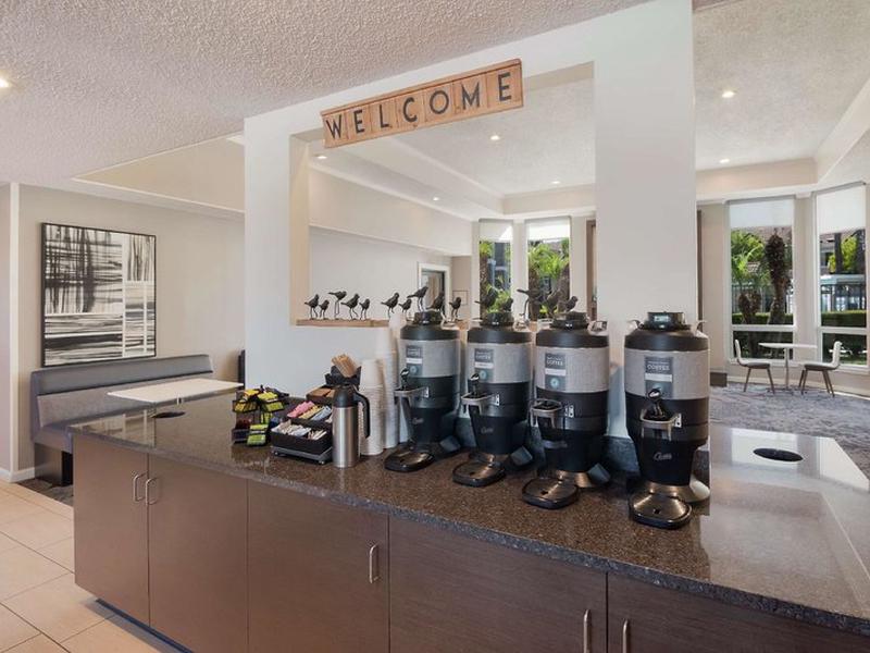 D5A87F3AEC44441FC68D0C89566D490C