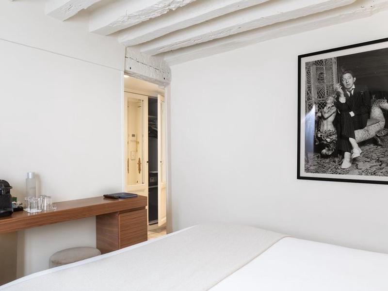 1063BA6EC06C0457DAF6C604C12BF309