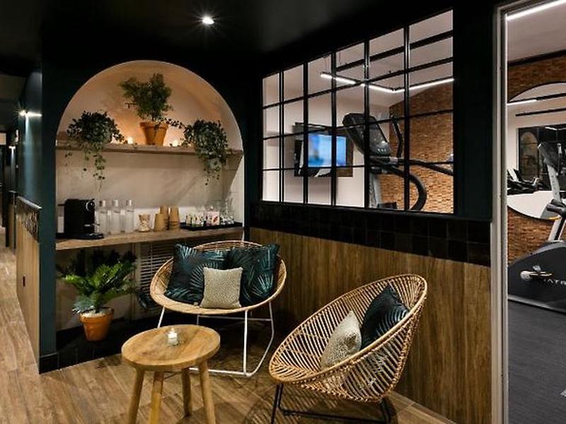 A003FE8AD76CF53AD7EC84FE162D6272