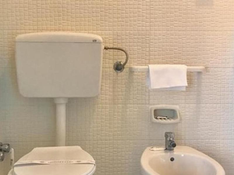 13E516E46A736E0478D1F75183D752EE