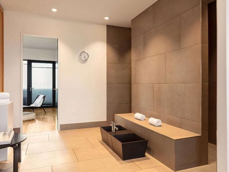 F9FB37518F62B9ACD4CCE3EDCB4F3E47