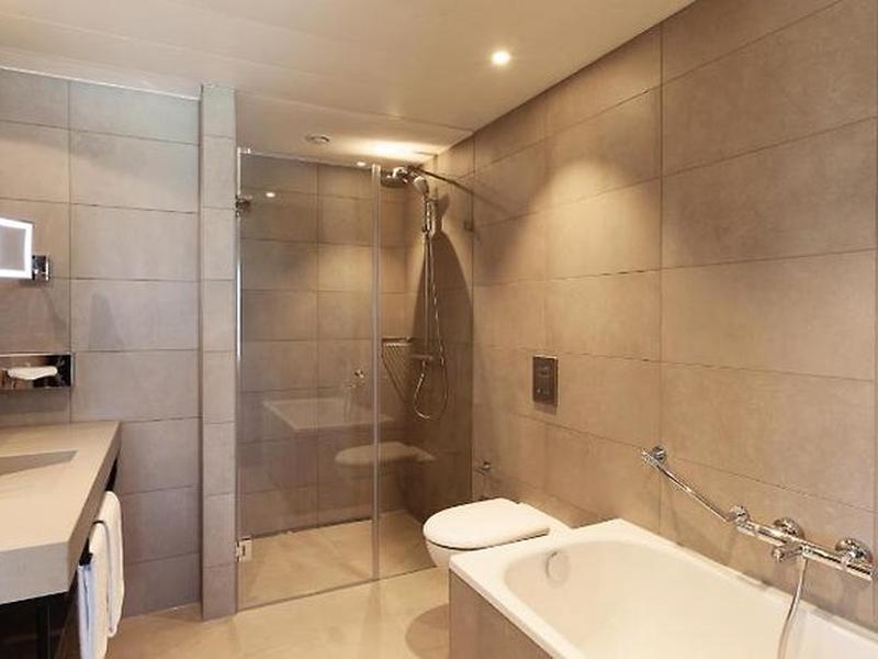 255AA24C21AB499F329CD7D70878A9F1