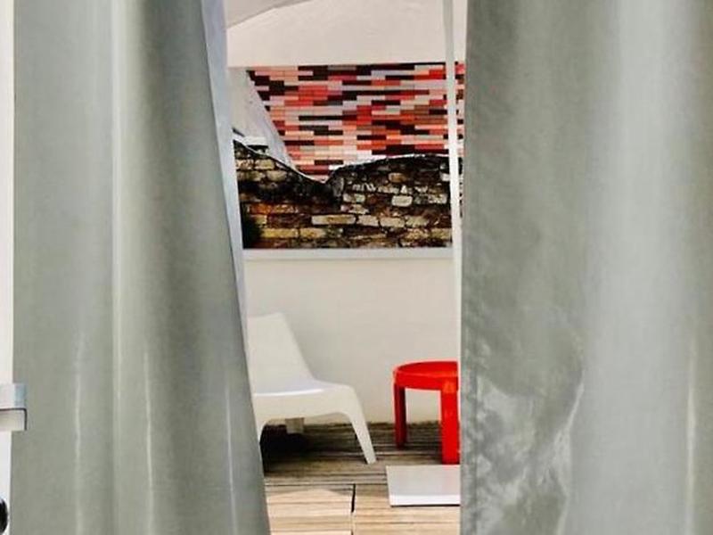 68F0123E430800A982F54D77BD853302