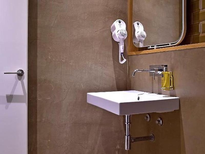 B9AF5B5843198D7B07F40F9970576928