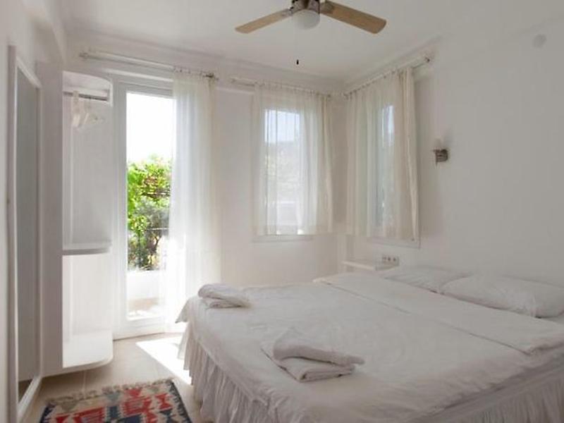 15F1DADC7C01520A91EC65968EA7E9B7