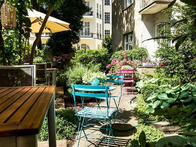 46B621E3E51E3F07B59AFCA4CEC0A102