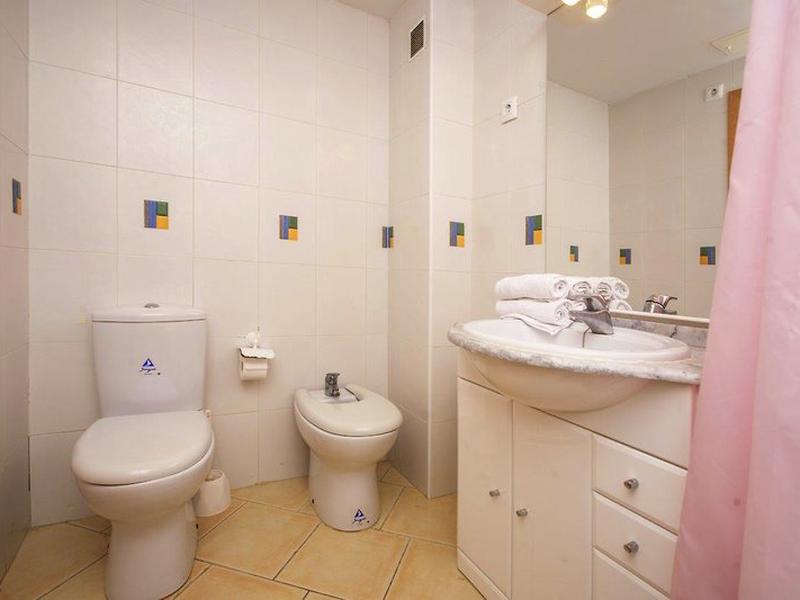 50A96EE06B7E3918F8859B649DEF10F2