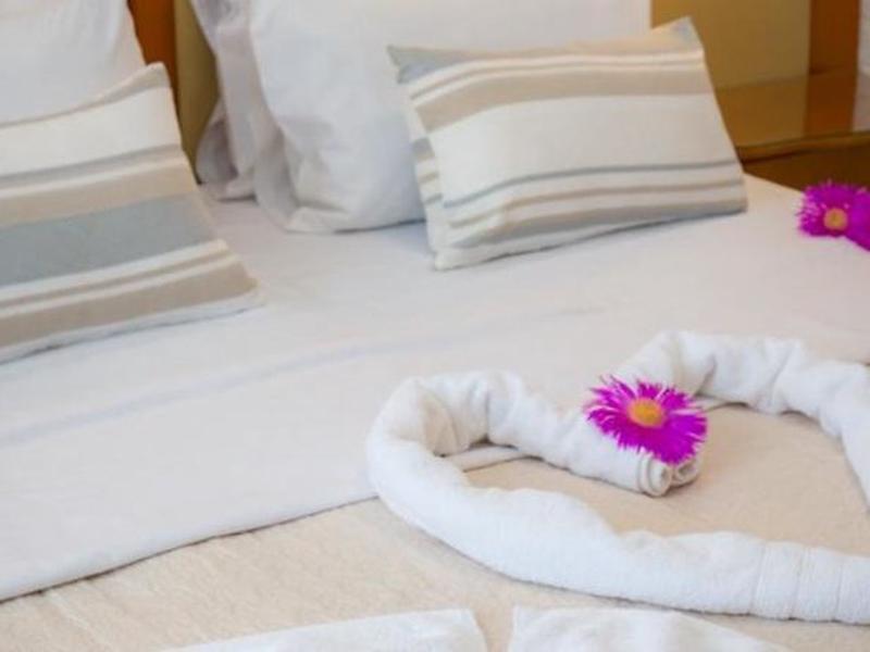 47F6A7537D27F5BD49CB15CA2F9E832D