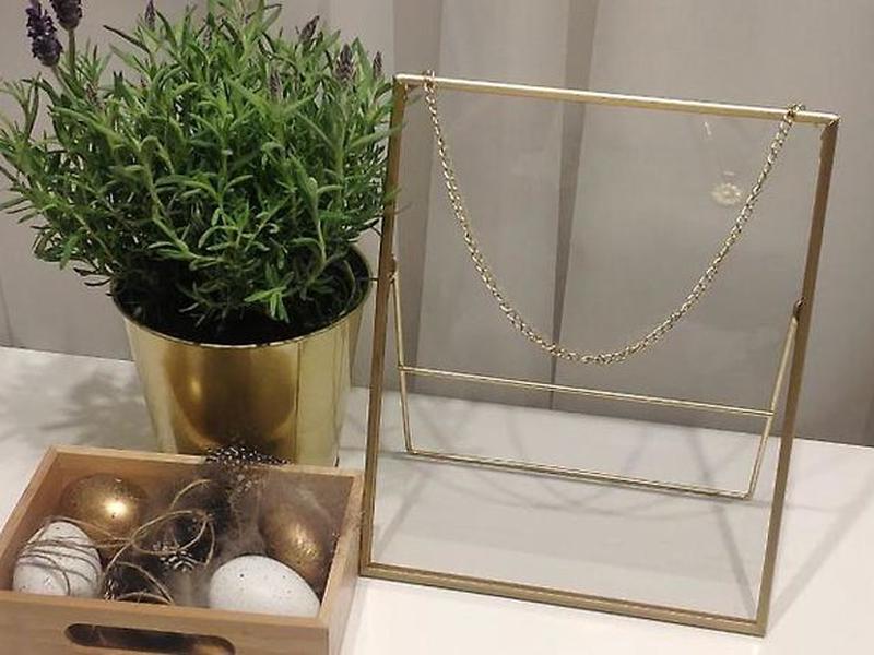 EF073878835BA121A38BC4402EC7E4FD