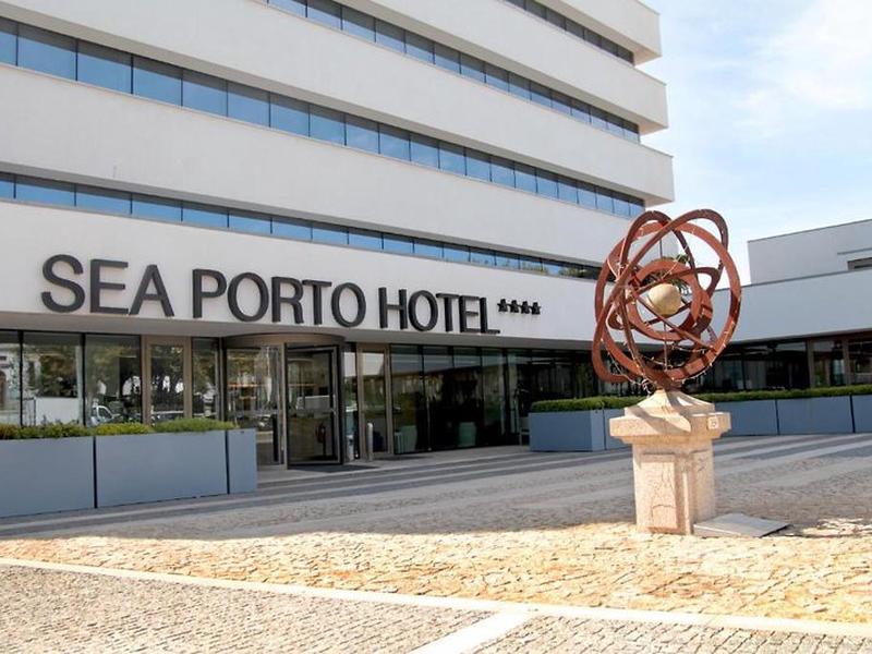 4E555AC85D342816D047A84A2DCE21D1