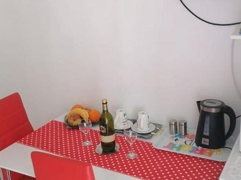 7DB9B9E8FB0878F008BBA5A8891483C0