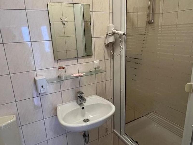 32DFFC38B6FB7472028064AA86DE894D