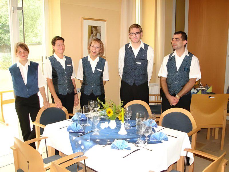 F40D5D4BD389E48622D7A2D42C7AED00