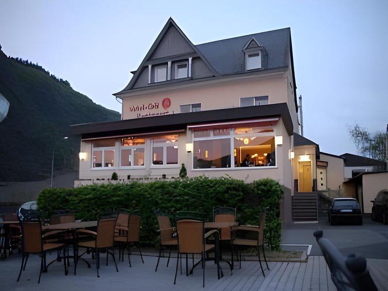 7FD02D8CF153665B17B6675806592E38