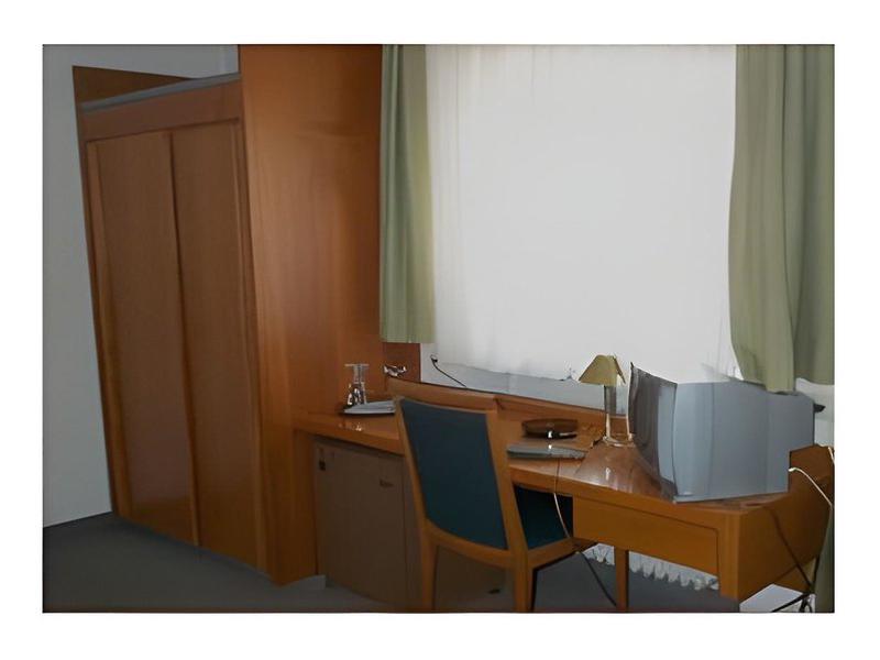 C4643F27C5D27791469DC02A8B5A105A