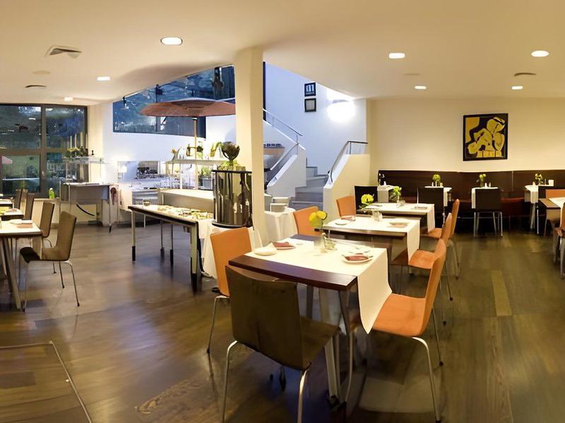 90E0A6F9E4342BE2B02F785521E85737