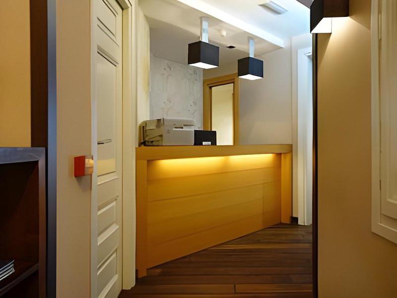 D39518EF2E21F2EE988C1E6442BBF1CB