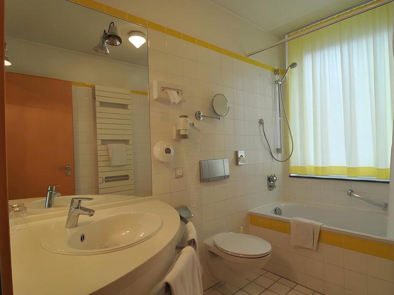 F3B5EE72FBCF82024D7F0B783BB8F522