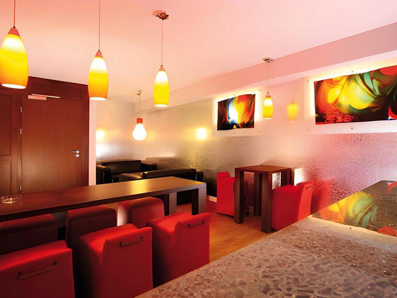 8E5692CA23CDDF931631F583D6F0DF22