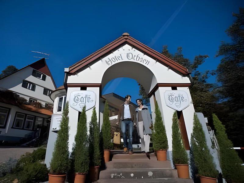 10E784DDC3D457E72A3DE48A4225C285