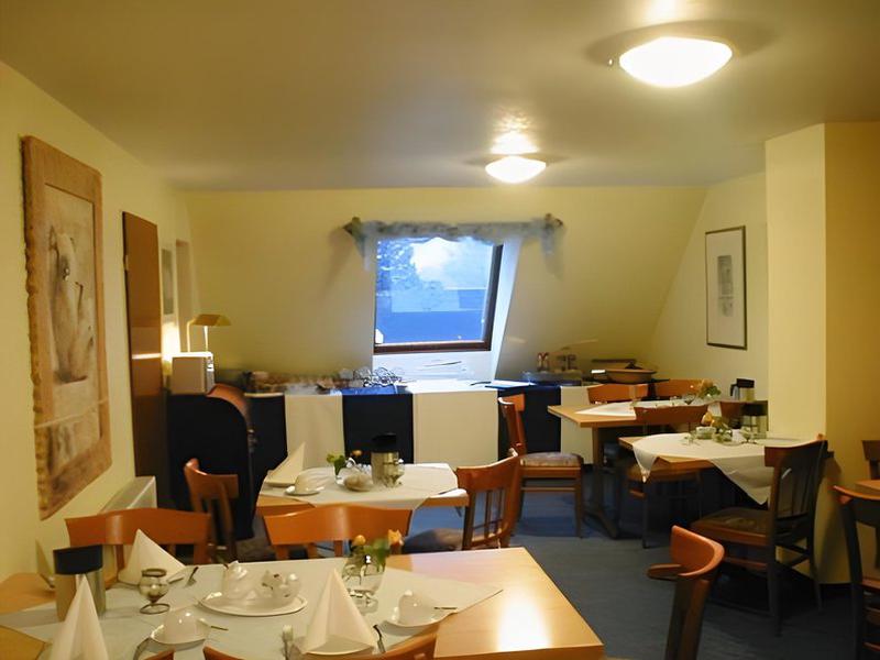 CAACC802CCE7984ED7C3AAC29C3E10F2