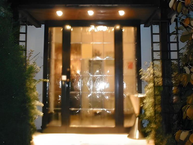 A5FAFE5A1F730F1F280CBEE6D33CC6F1