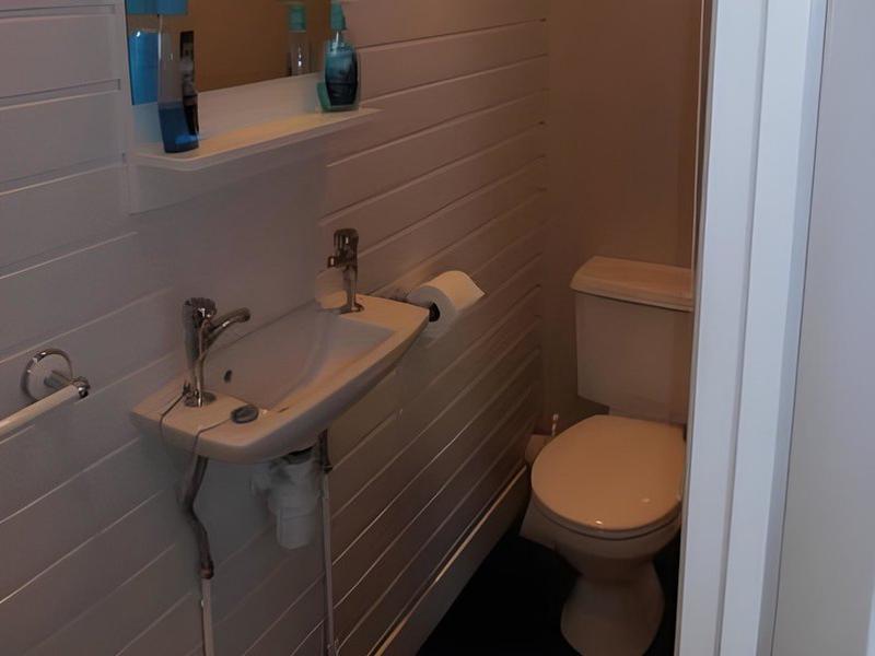 00E33AF921C9105719862B0D0FCA307B