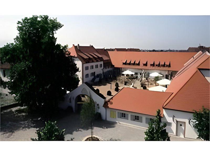 483C8A25A695D743FC29B22F9B33CE1F