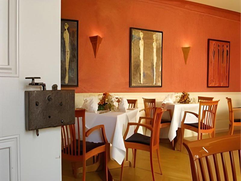 AA185B576CF092180BCEAD90CBA38B3C