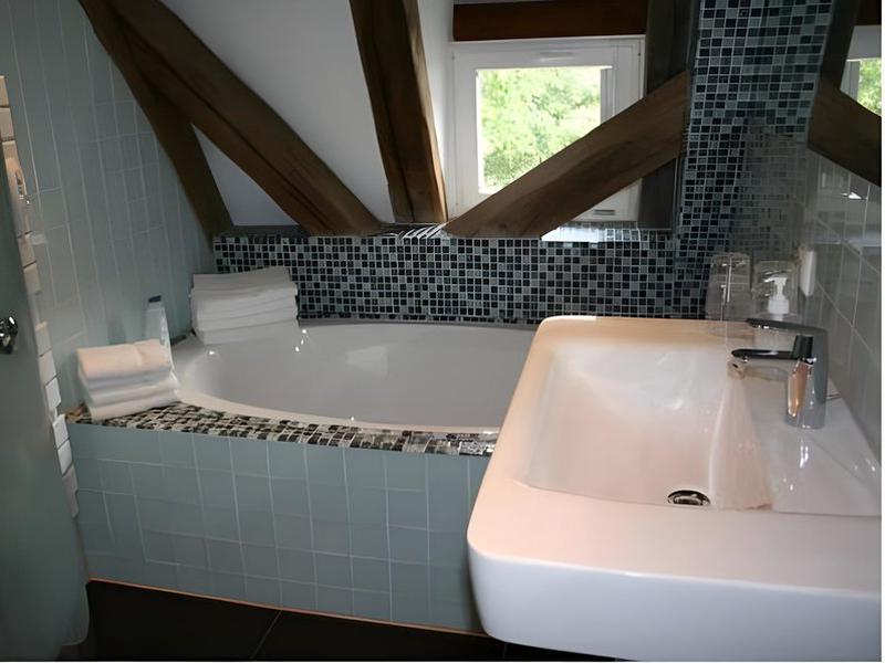 01B4F2A1BF0103A03DF935FEA7D4CCDF