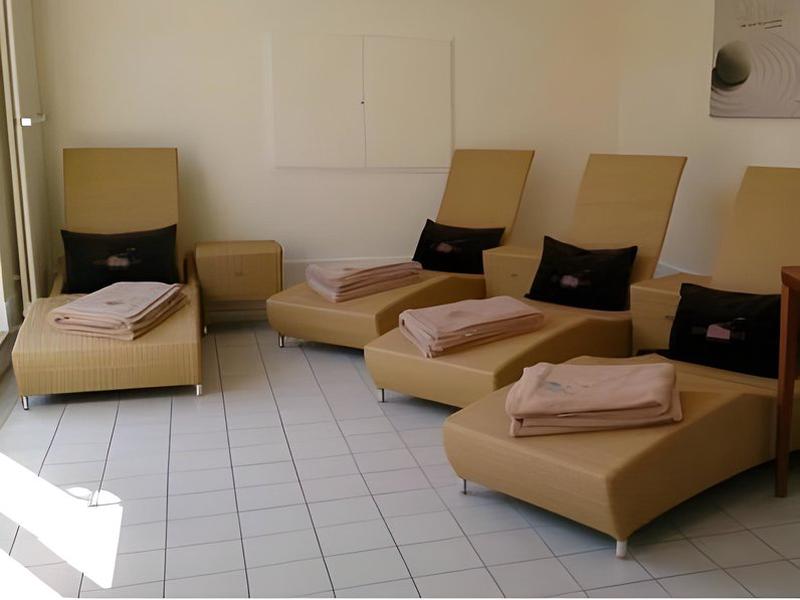 9DC927FE11CCA1AF4E4A9EFE16F09216