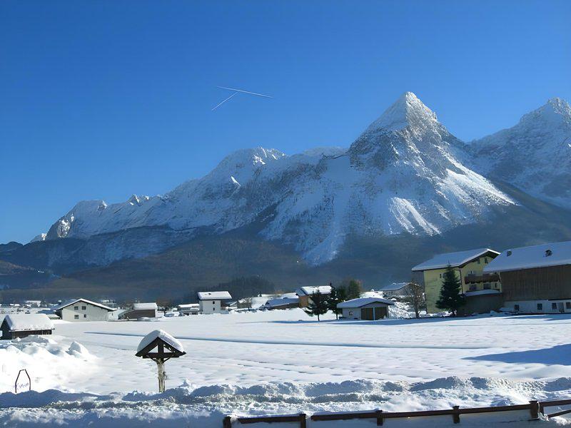 10226F4A1BB41219E48BB3911D447FD7