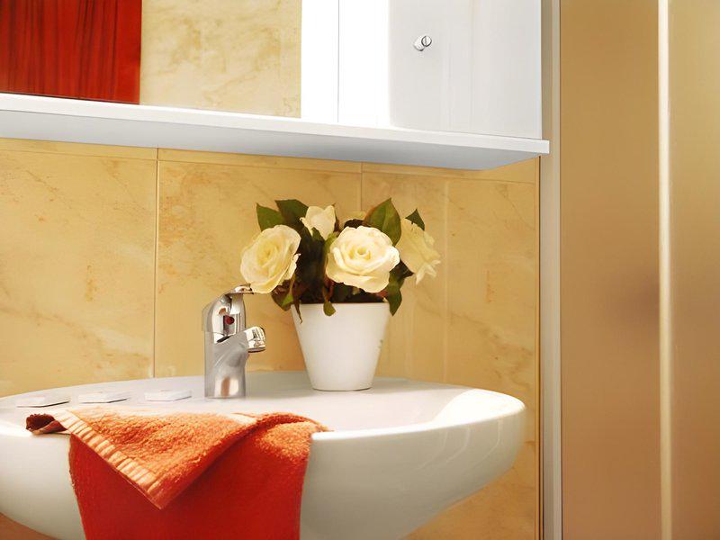 B40C6F51AC38997EA9C8A3C479C0FFF8