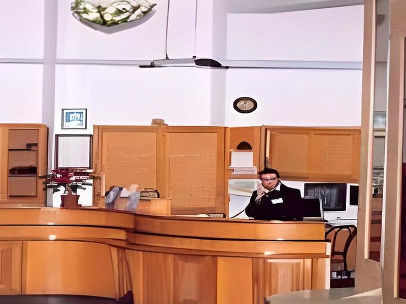 E3F9FB467C309F8E0E8FCD4EB03F2353