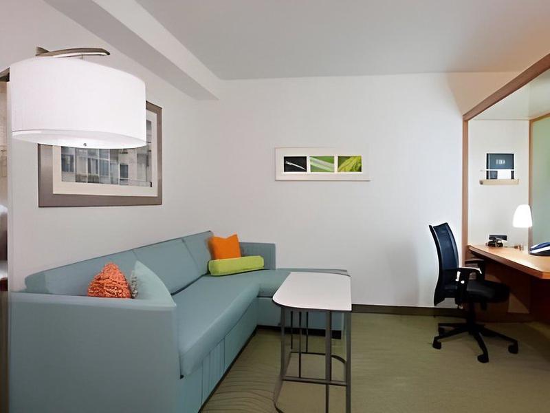 053031FBABBCC5A250D4BEA24388DB8A