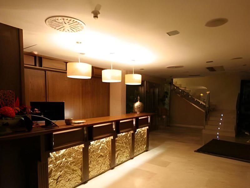 4B2407600452C570E2F3FAF24295E598